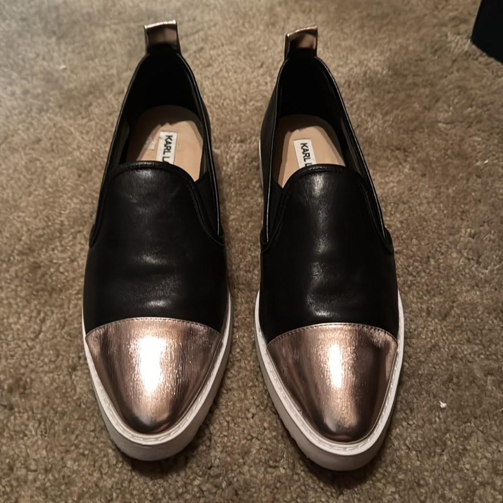 Karl Lagerfeld Paris Caralee slip-on cap toe leather shoes women in size 7M - Picture 7 of 7